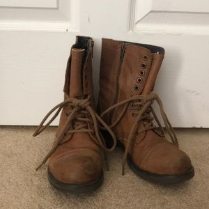 Steve Madden boots